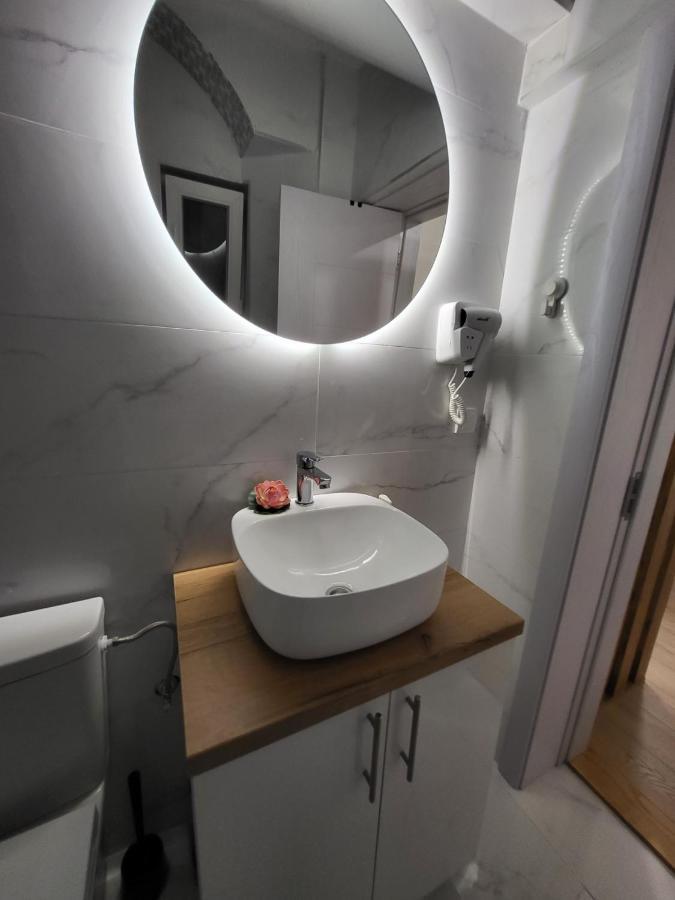 Harmony Suites Sajmiste Extérieur photo